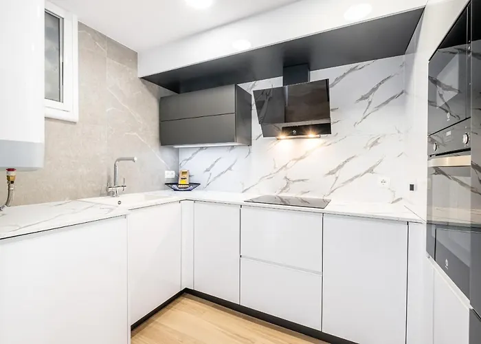 Cachirulo Deluxe 13-b Levante * Benidorm